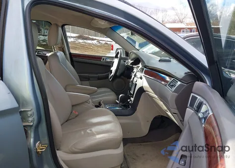 2005 Chrysler Pacifica Touring из США, поврежденный, VIN 2C4GF68435R402907